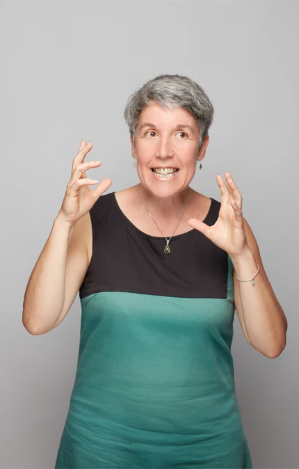 Raphaële parle avec les mains
